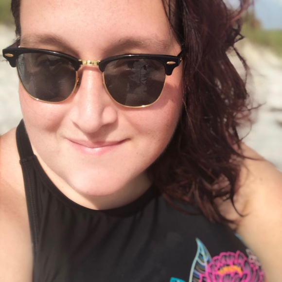 Meet your Posher, Marybeth - Picture 8 of 8